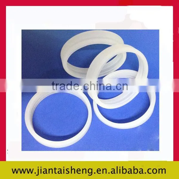 Silicone septa for plastic gallon oil cap