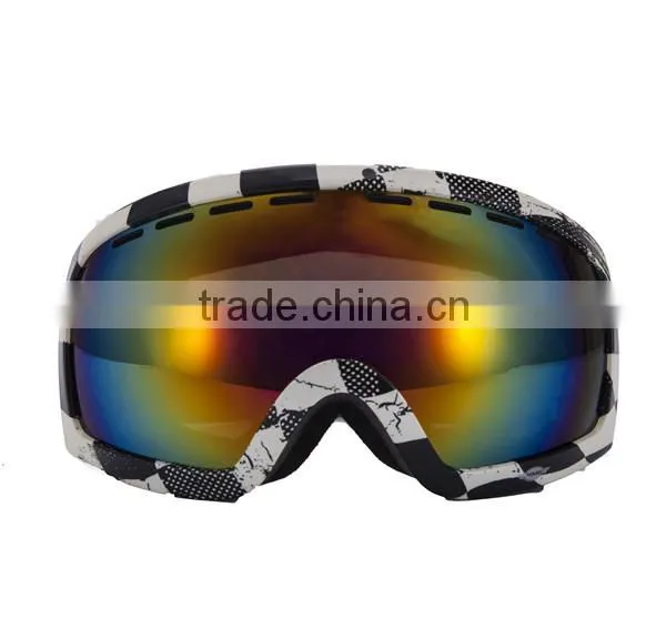 Mirrored lens snowboard goggles for men, REVO lens goggles