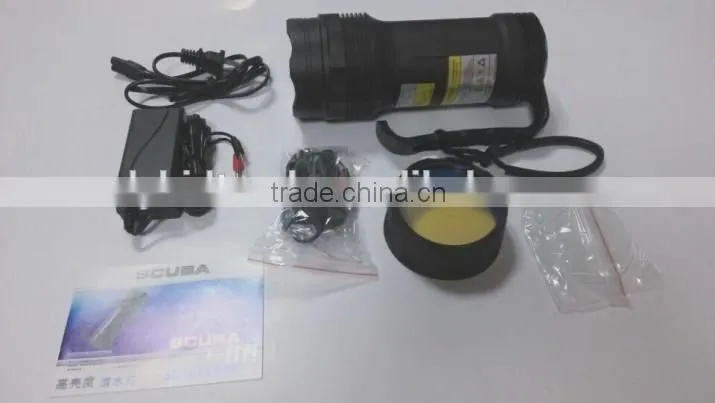 super bright 3pcs XML T6 30W 3000lumrn output diving flashlight with piezo switch