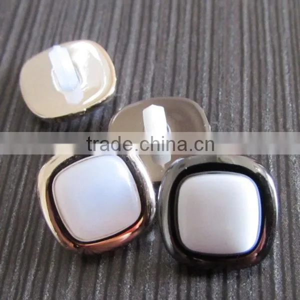 Earring Designed Plastic Button