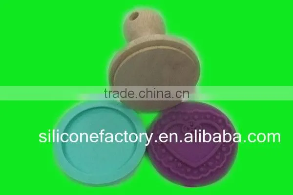 Love shape silicone lace cookie stamp, food grade 7.5cm silicone biscuit stamp