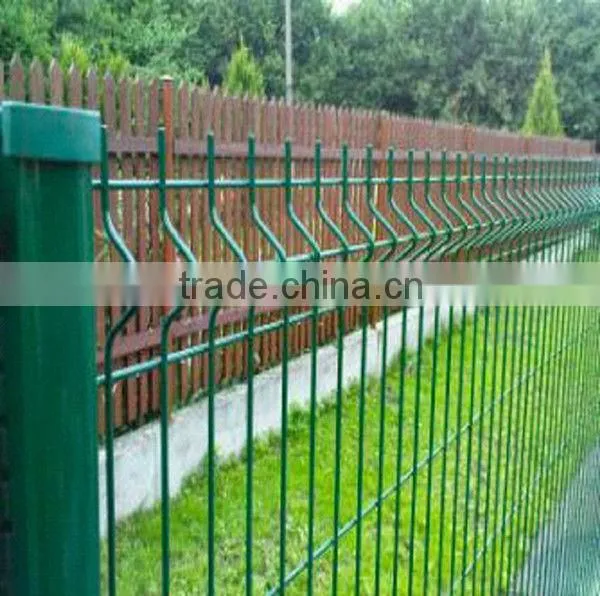 galvanized and pvc coated mesh fence