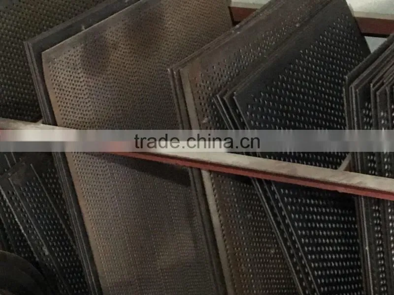 Feed processing machine hammer mill