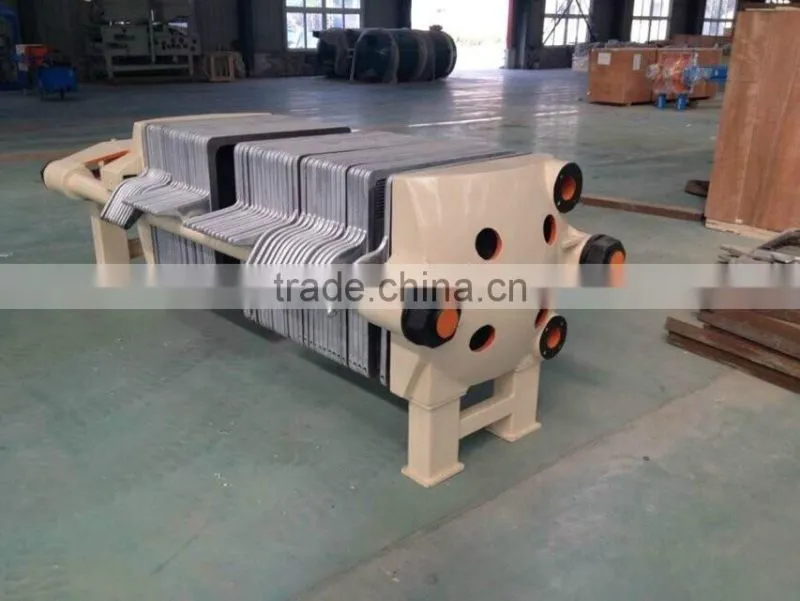 Hydraulic oil water separator machine of plate-frame filter press