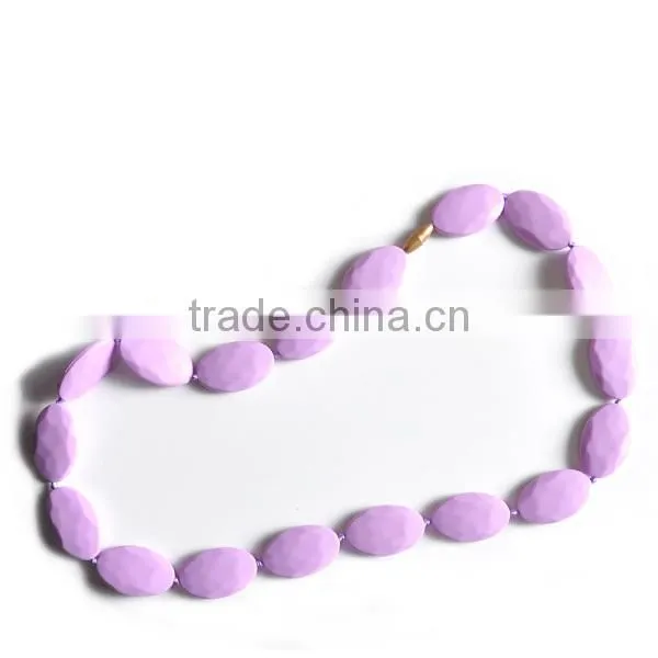 China novelty silicone teething necklace for babies
