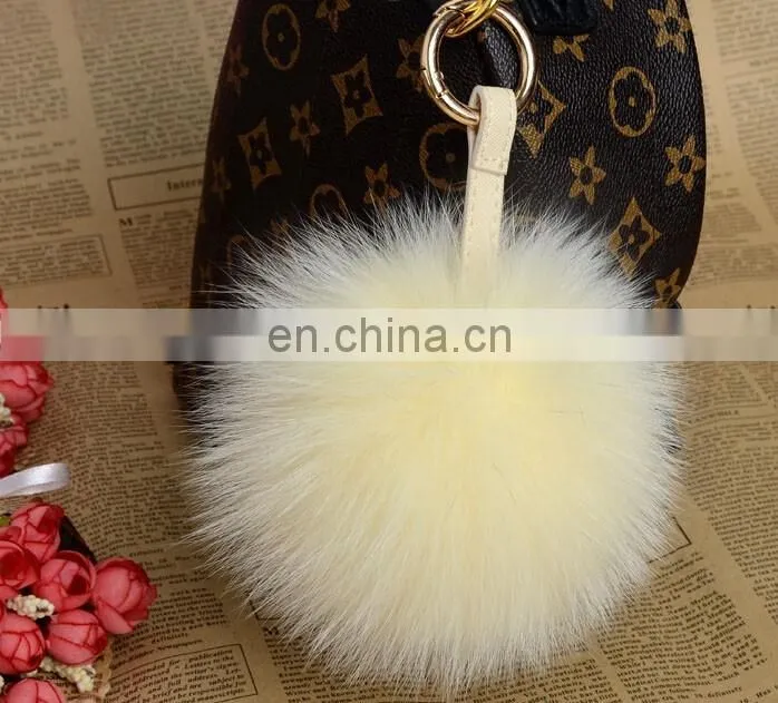Factory wholesale multicolor and fluffy fox fur pom pom ball keychain