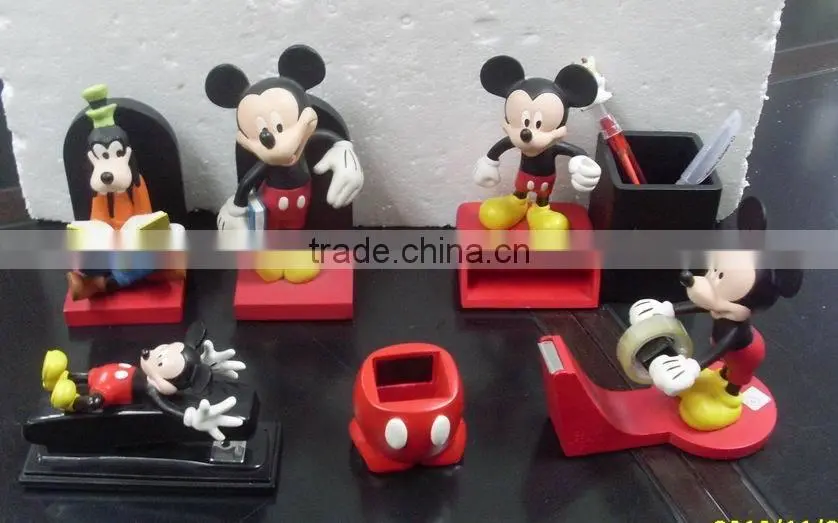 Custom Resin Figurine Mickey Family Animation Statues