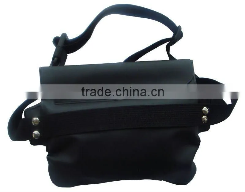 2013 inflatable plastic waterproof waist bag for Aquatic park hotspring swimming pool sports