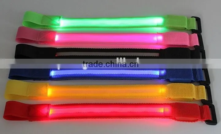 2016 hot selling Glowing LED Flashing LED Bangles & Glowing LED Bracelets