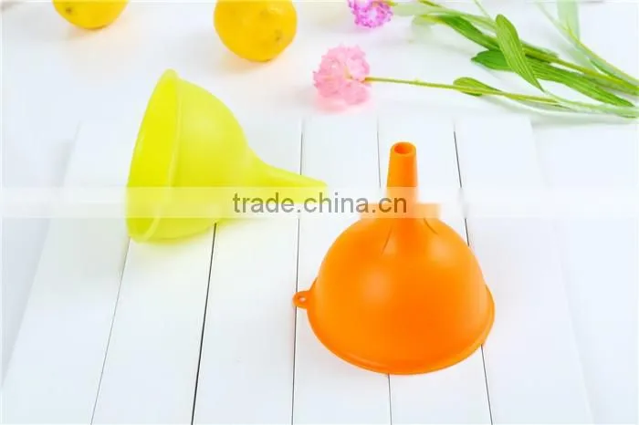 Core Kitchen Essential Silicone rubber Funnel