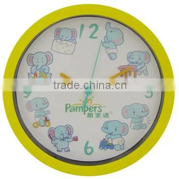 CLASSIC WALL CLOCK