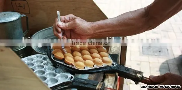 Hot sale 5000 up times usage Non-stick 110V 220V Electric commercial bubble egg waffle maker egg puff machine