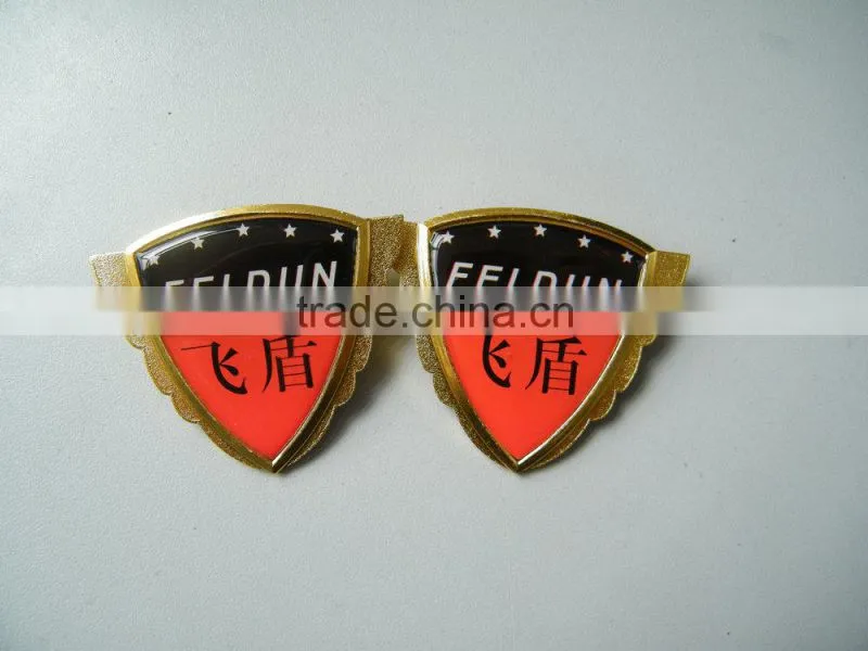 shield shaped metal lapel pin with epoxy resin dome coating,custom printing pin badge