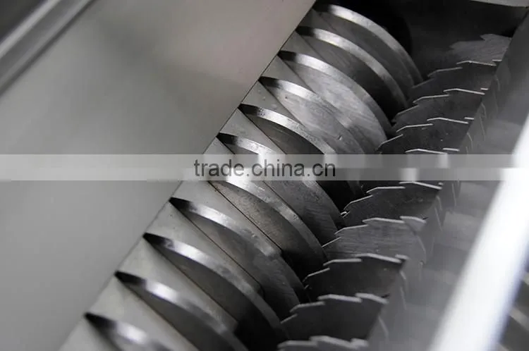 2015 New Stainless Steel Cut Chicken Nuggets Machine