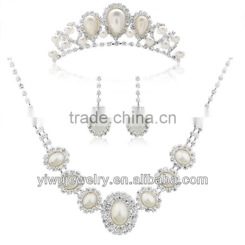 Fashion Rhinestone And Pearl Women Bridal Jewelry Set