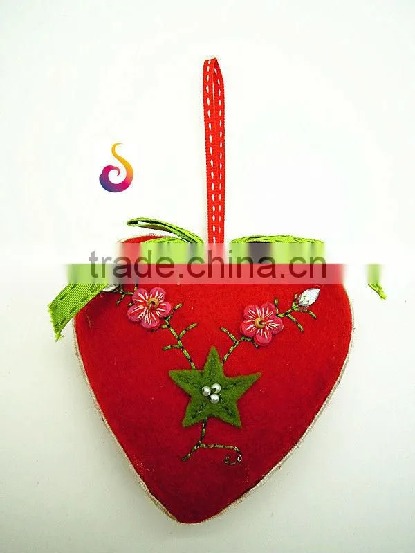 Pom pom flower decoration christmas tree