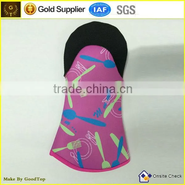 funny oven mitt