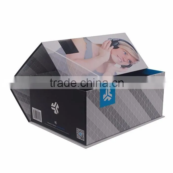 Custom luxury printed magnetic closure cardboard box with hang