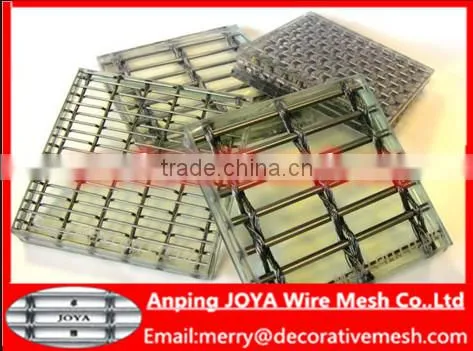 wire mesh with decorative glass