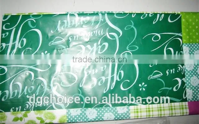 Eco friendly waterproof beautiful green table cover