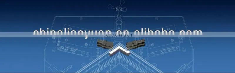 Automatic corner connector cutting machine for aliminum win-door