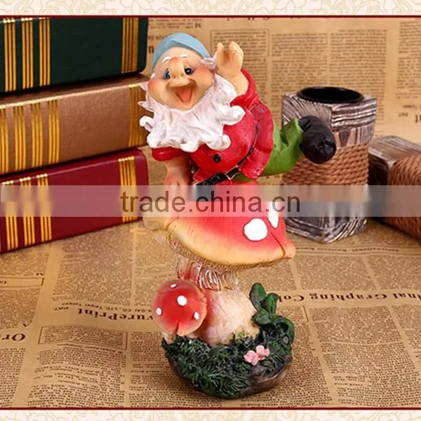 Cute gnome life size dwarft figurine garden statues wholesale