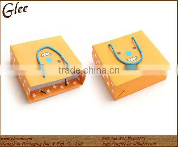 Environmental protection paper gift bags shopping bag