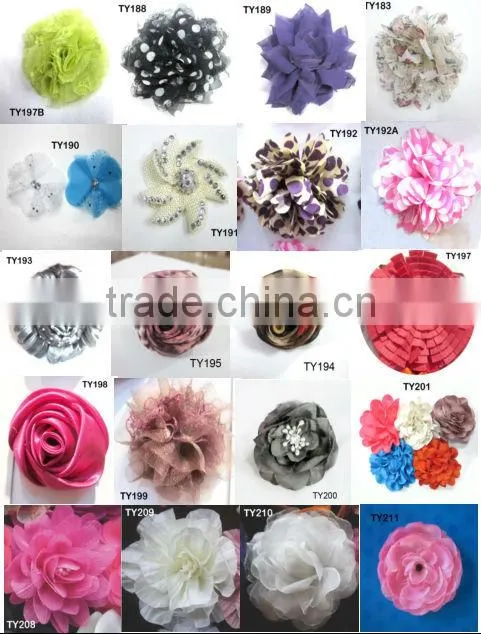 Red heart shape flower brooch with chiffon lesbian