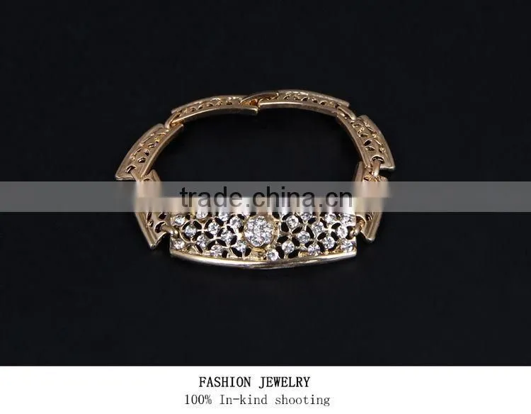 2016 Popular Design 18k Gold Jewellery Dubai Wholesale Jewelry Set Price