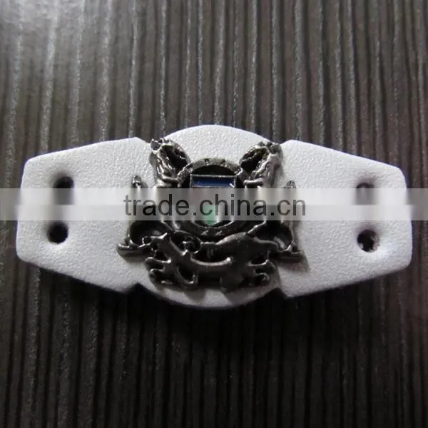 Small White Metal Leather Label for Wears