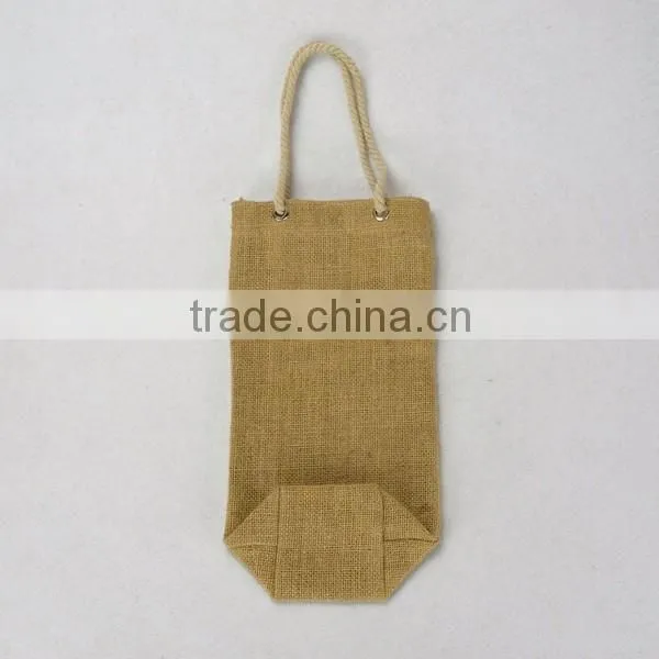 China manufacturer Customized jute shopping bag , Eco Bamboo Handle jute bag