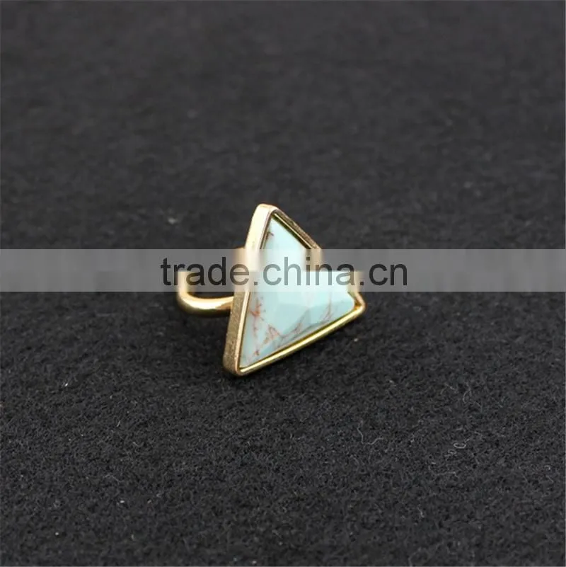 2015 Triangle Shape Ring Gold Ring With Stone