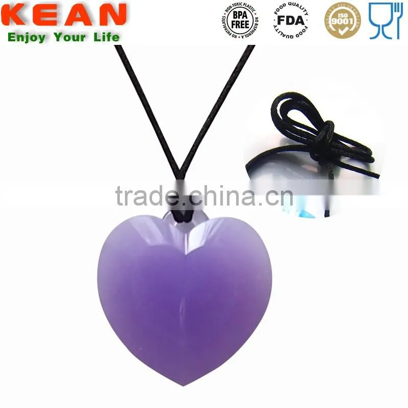 2016 Shenzhen supplier Soft on babies gums 15 colors for option silicone pendant teether