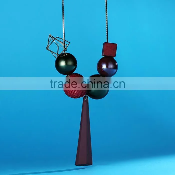 fashion horseshoe strip pendant long necklace square hoop large bead on chain necklace autumn winter long sweater necklace