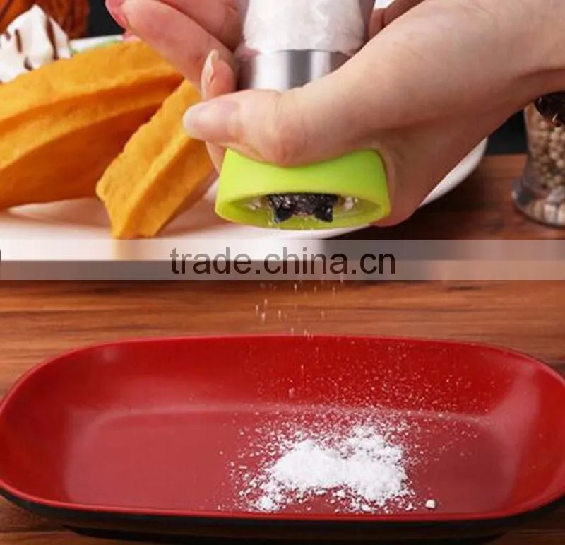 Factory supplier Mini glass salt and pepper grinder set