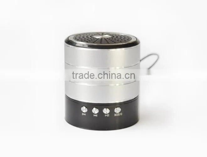 Robot-030 vibration portable mini speaker,active powered Sound box,fm radio usb sd card reader speaker