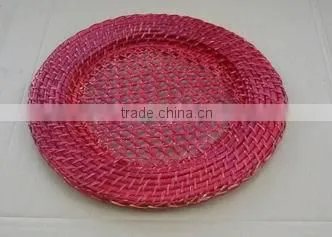 Green rattan plates for restaunrant