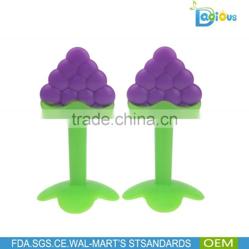 2016 New BPA free Baby Teether Silicone teething ring Wholesale Infant Dental Care Toothbrush Training