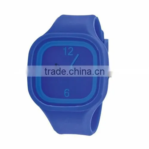teenage fashion watch with changeable silicone strap