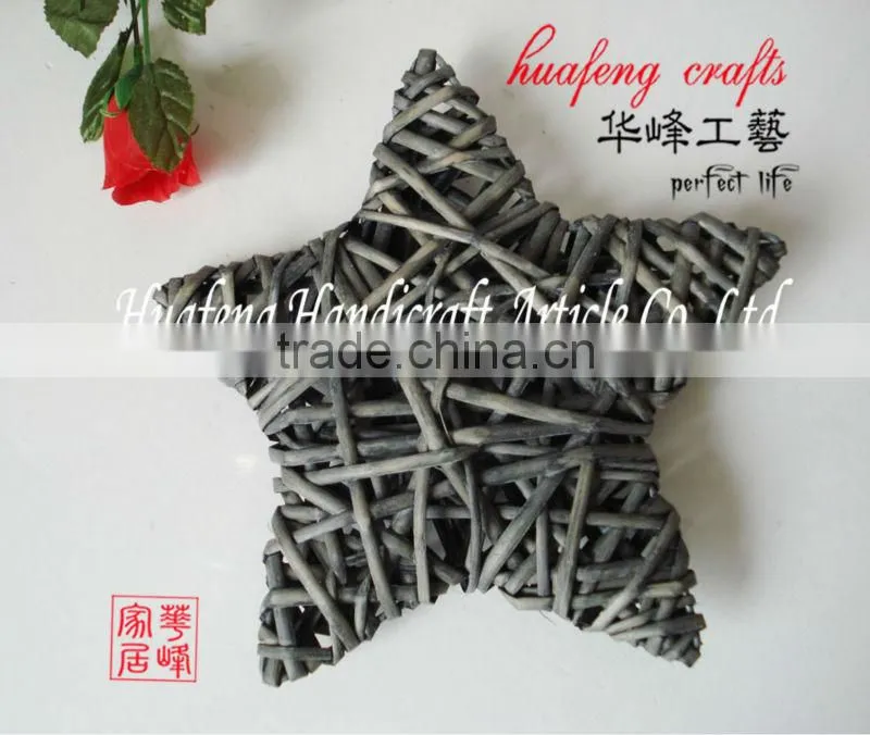 wicker star-shaped decorations