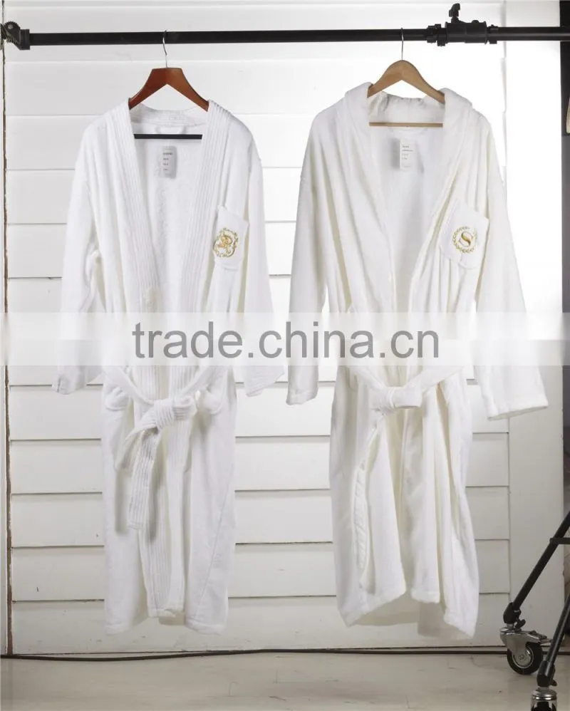 Good Quality White Unisex Velvet Velour Terry Hotel Bathrobe With Embroidered Logo