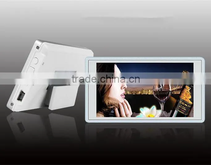 Wearable Video Name Tag Video Badge Video Photo Player VNT-1000B 9-11hrs Display 4GB Memory 3'' Screen W/ Hang Rope