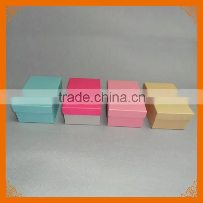 small handmade gift packing box for wedding