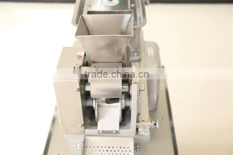 High efficiencyt automatic encrusting and forming machine