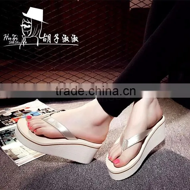Populer Women platform Sandals on beach casual flip-flops