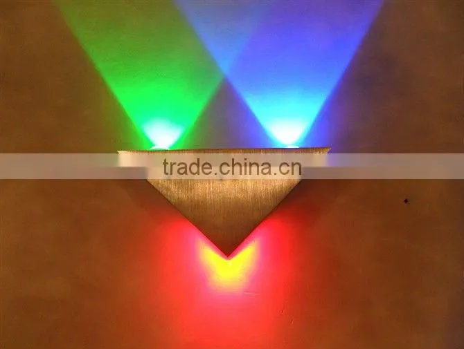 2013 Best sale Epistar chips triangle Brushed aluminum 5w wall light