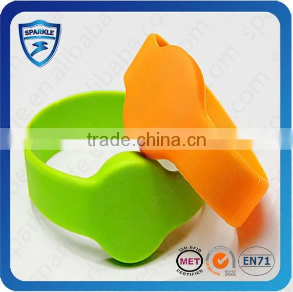 Printing f08 silicone rfid wristband for Event/club access control