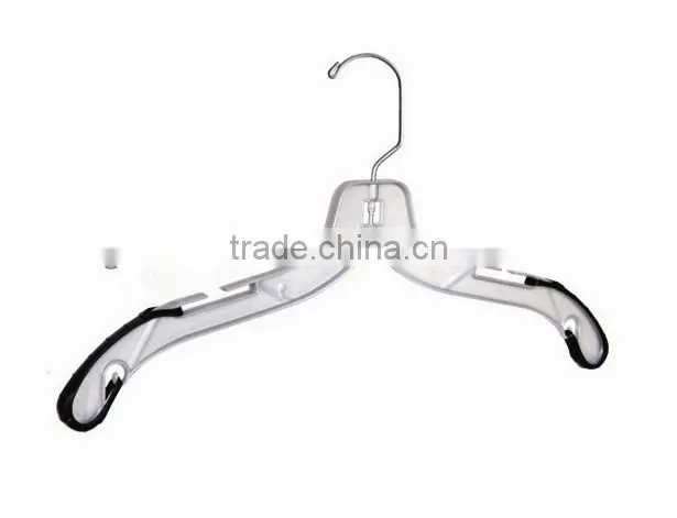 anti skid pad for hanger