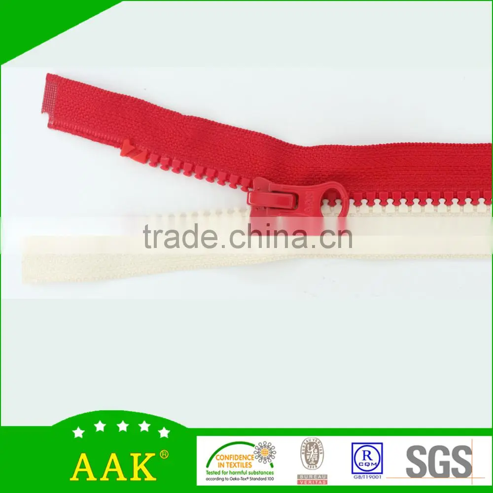 Zipper for jacket open ended 5# resin teeth in two colors tape each side