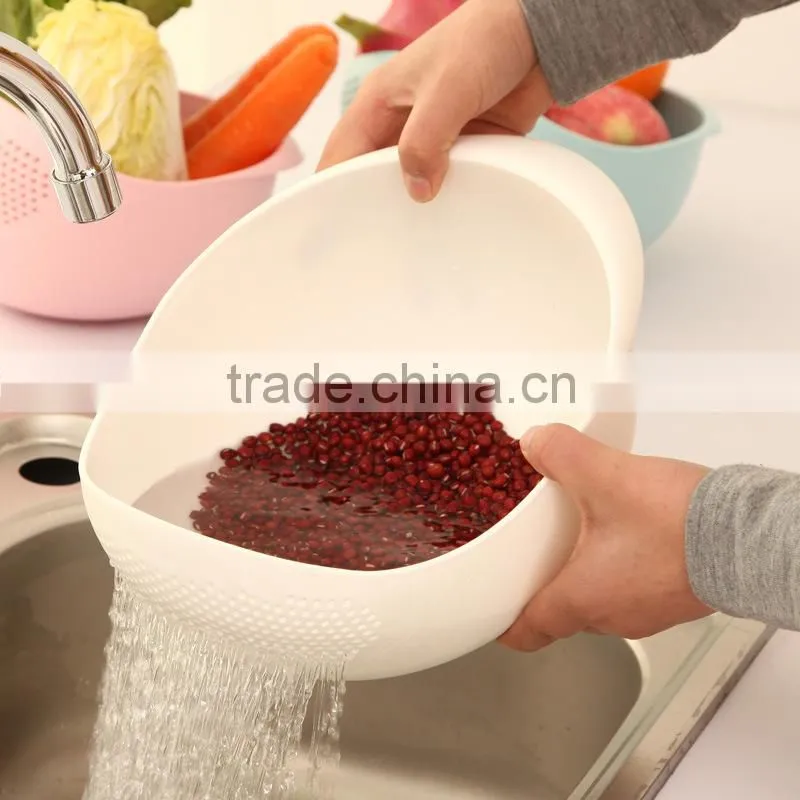 Q021 wholesale plastic rice washing basket / Rice Washing Bowl/drain basket